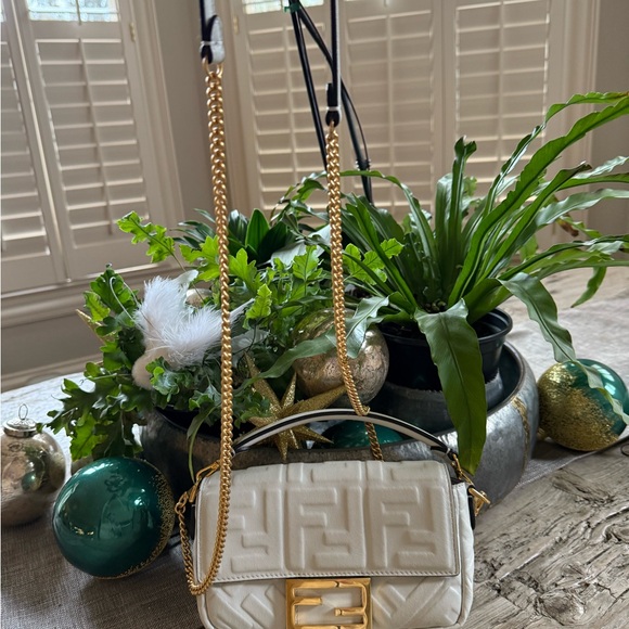 Fendi White and Gold Mini Baguette Bag - Picture 6 of 7